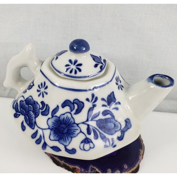 1950's Nantucket Chinese Porcelain Blue White Floral Teapot Octagon Shape w/Lid - Picture 10 of 16